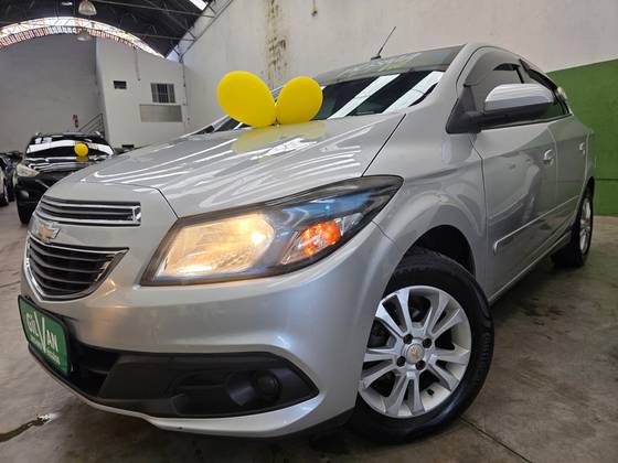 CHEVROLET PRISMA 1.4 MPFI LT 8V FLEX 4P MANUAL CHEVROLET PRISMA 1.4 MPFI LT 8V FLEX 4P MANUAL